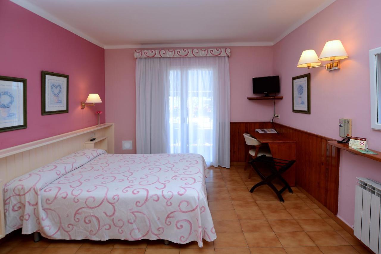 Casa Feliu Hotell Santa Susanna Eksteriør bilde