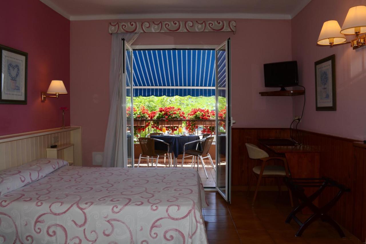 Casa Feliu Hotell Santa Susanna Eksteriør bilde